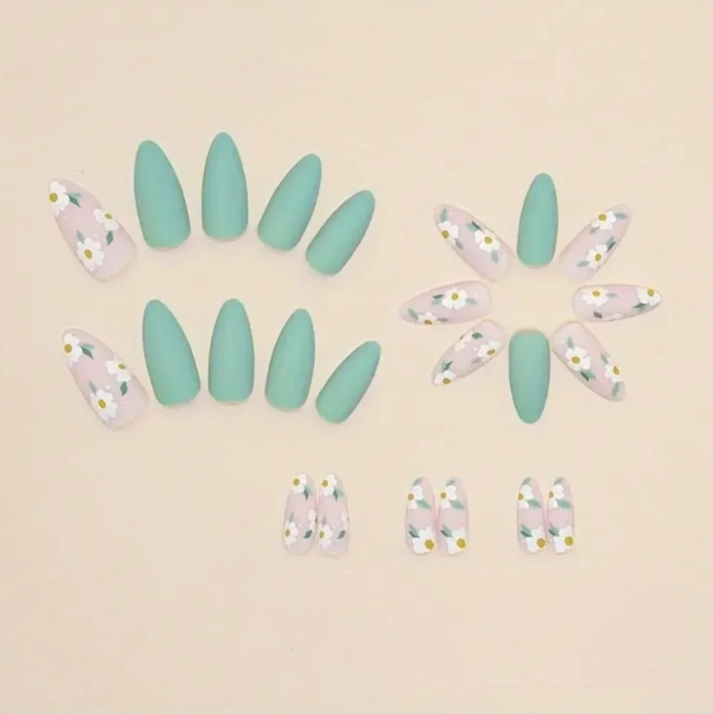 24 Pieces Fake Press On Nails